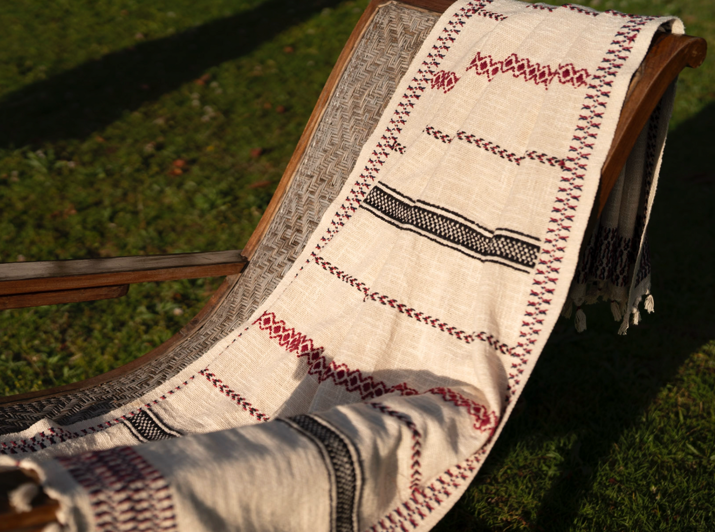 Stillness Throw
