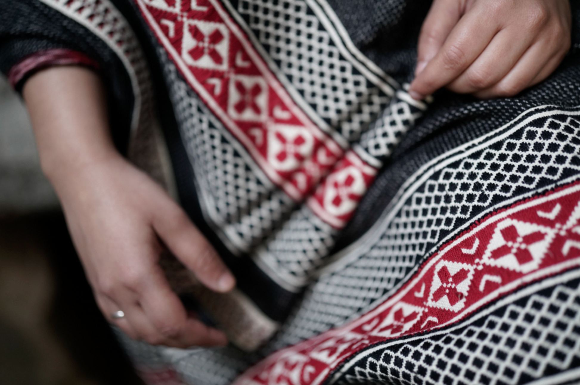 Chevron winter shawl with maker note in reusable ikat cotton bag, Coonoor & Co