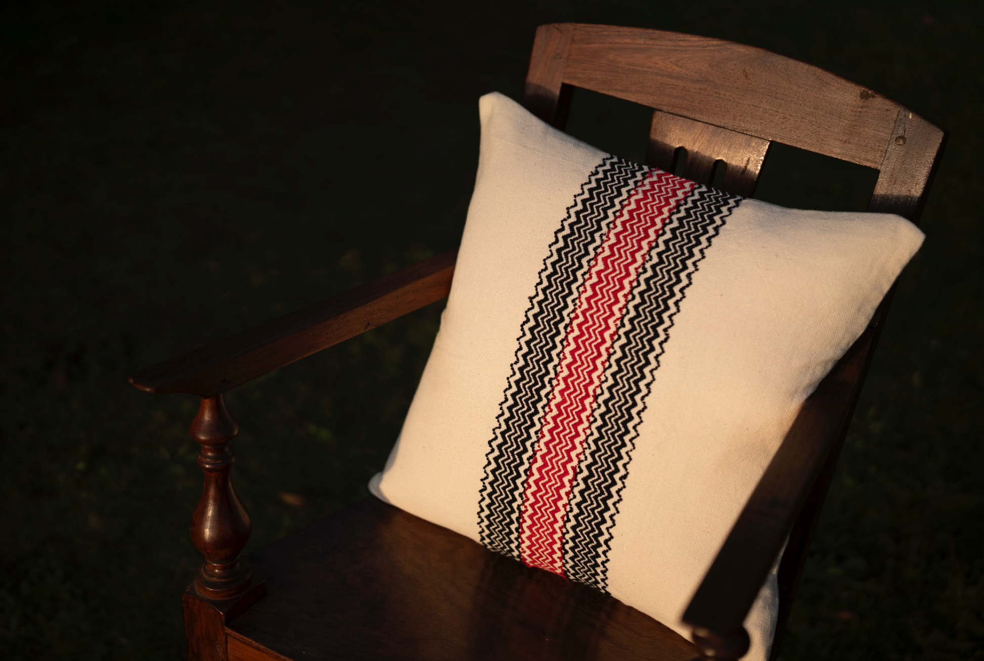 Mountains Black/Red, GI-tagged Toda hand-embroidered cushion cover in classic black and red Toda colourway
