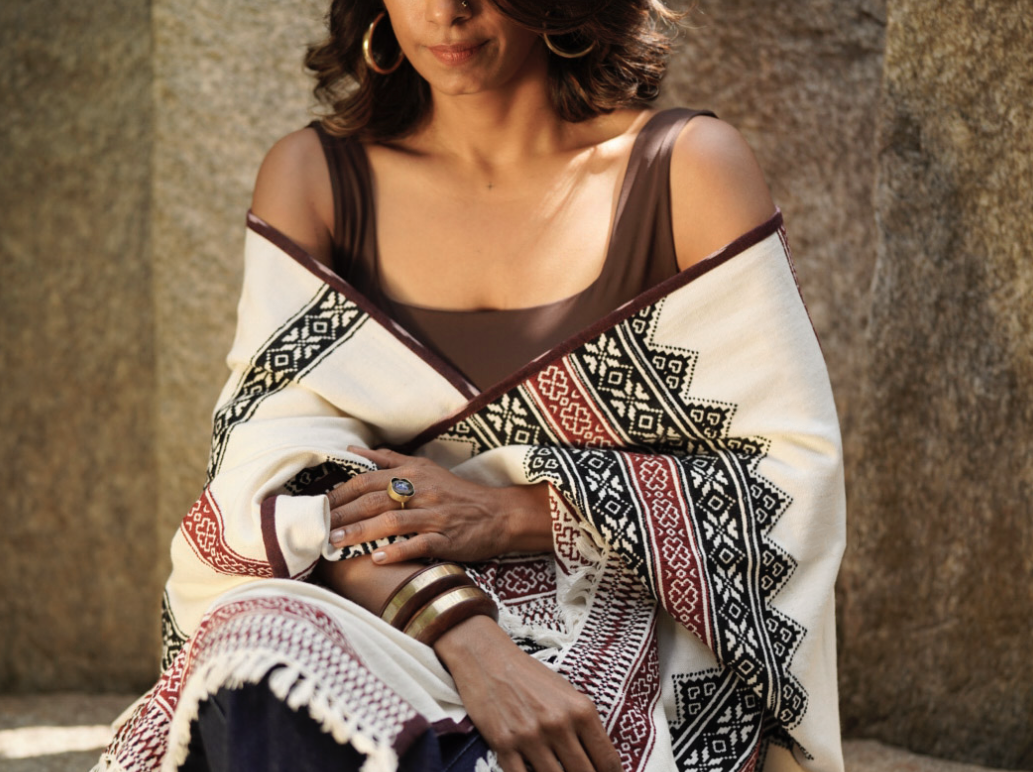 Pukhoor, GI-tagged Toda hand-embroidered organic cotton shawl with pukhoor motifs, Nilgiris artisan