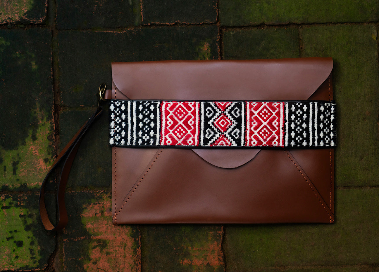 Tan Toda Mosaic Envelope