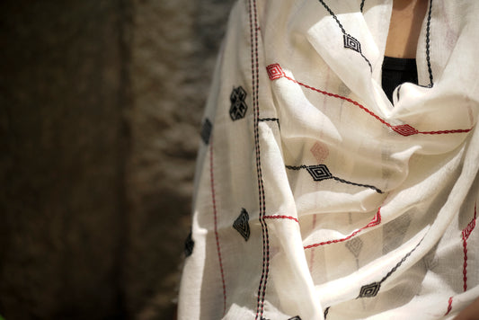 Diamond, GI-tagged Toda hand-embroidered stole with diamond pukhoor motif in organic cotton and Merino wool